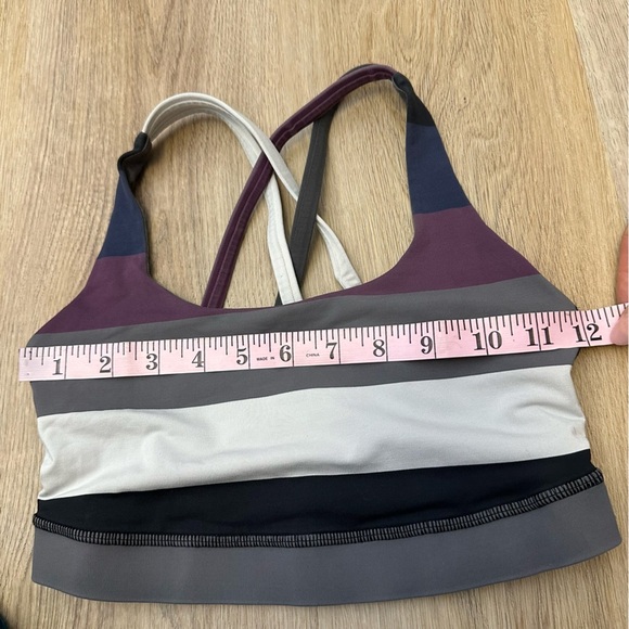 Lululemon Athletica Striped Energy Bra size 2 - Picture 5 of 7